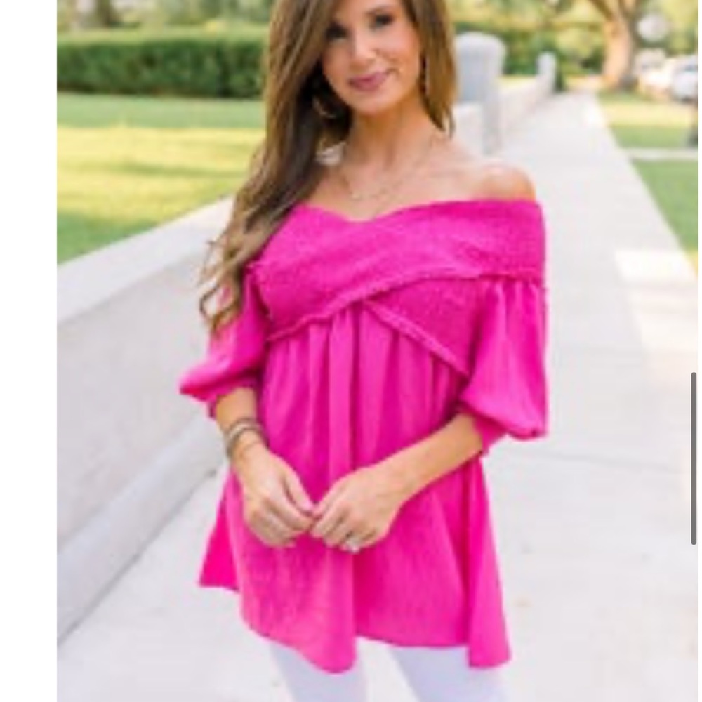 Pink top, worn once , nothing wrong just didn’t fit right